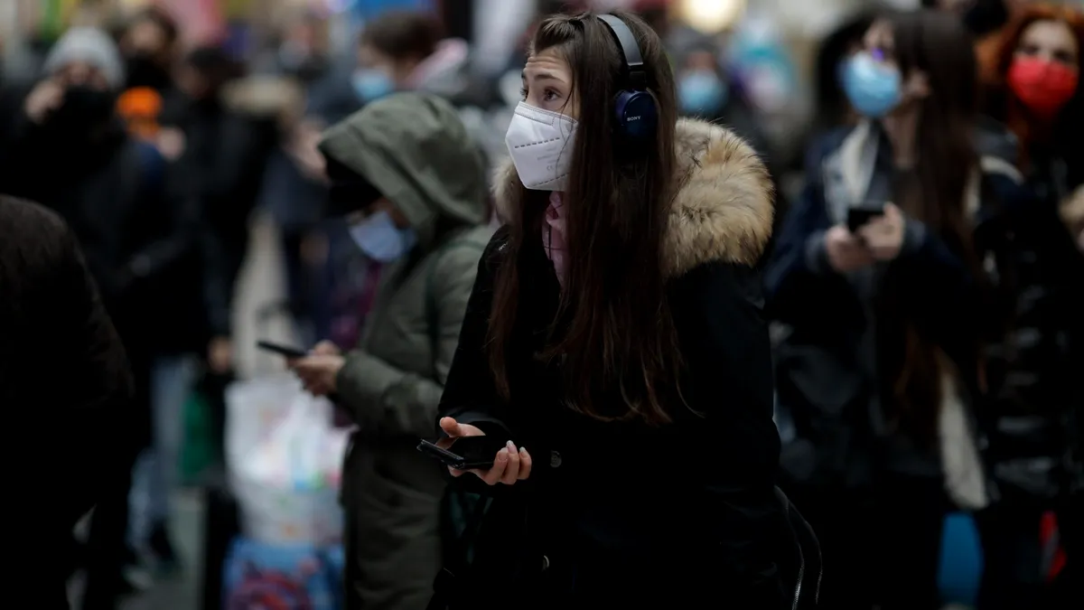 Prima zi fără stare de alertă după 2 ani: Rata de infectare este de 13,41 la mie în București