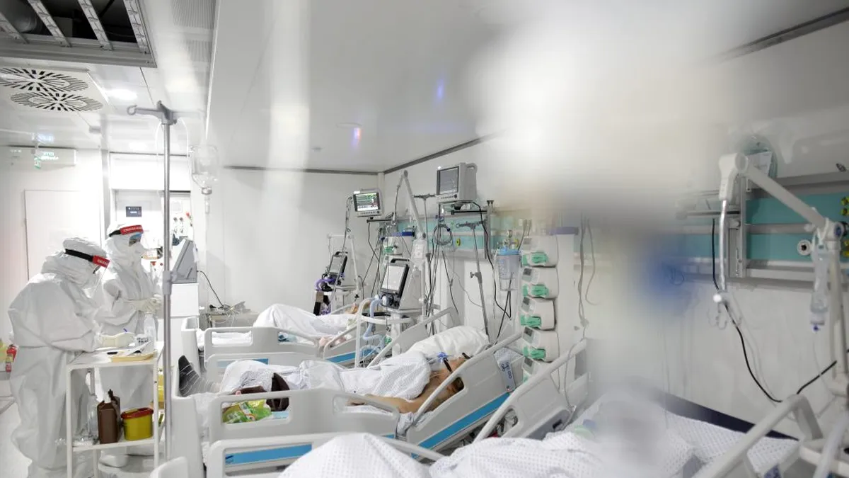 Medic din Bihor, cercetat disciplinar după ce a declarat că a vindecat 1.000 de persoane bolnave de COVID cu un antibiotic