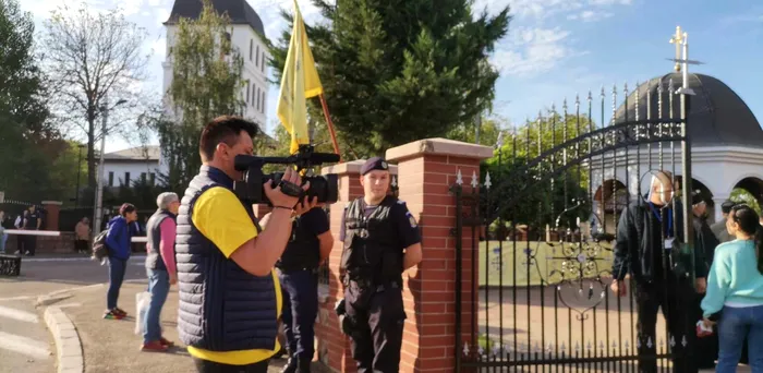 ÎPS Ciprian interzice accesul presei în curtea Arhiepiscopiei Buzăului și Vrancei la aducerea Moaștelor Sfântului Apostol Andrei