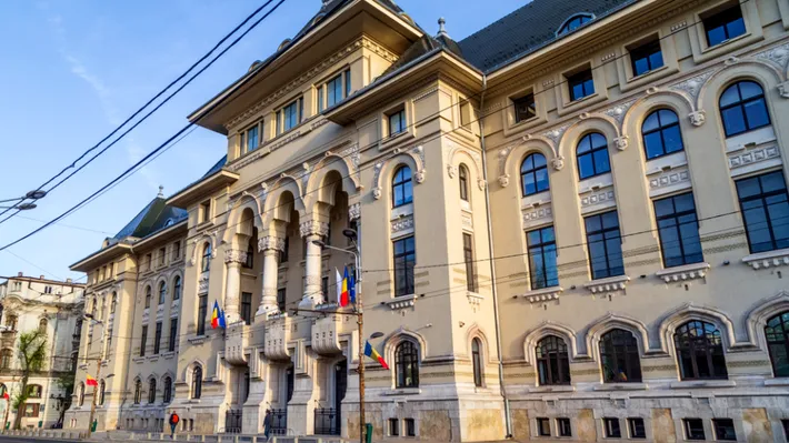 Cursă strânsă în Capitală. Sondaj CURS: PSD conduce la limită în București