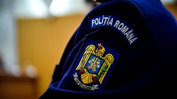 Locuinţa unei familii din Bucureşti, jefuită în urma unui pont. Poliţiştii au reţinut autorii