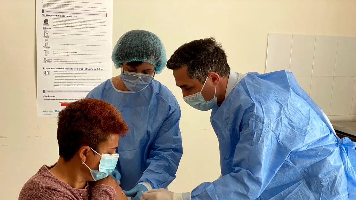 Peste 54.000 de persoane au fost vaccinate împotriva COVID-19 în ultimele 24 de ore