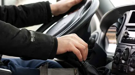 Șoferi, atenție! Cresc amenzile rutiere din 2025. Cât vor plăti cei care încalcă regulile