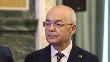 Pe cine a deranjat posibila numire a lui Emil Boc la CCR: „Un țărănoi îmburghezit care va face dezastru