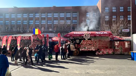 VIDEO: După vot, mulți bucureșteni se înghesuie la mici, în Obor