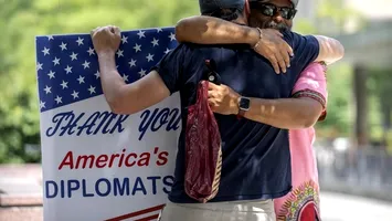 Și la Washington ”se taie frunză la câini”: Trump și Rubio concediază 1.300 de bugetari din Departamentul de Stat