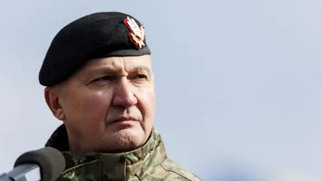 Generalul Vlad Gheorghiță rămâne fără telefoane. Curtea spune că DNA poate căuta probe în ele