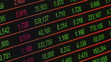 Patru case de brokeraj au intrat pe pierdere, în timp ce doi jucători au concentrat peste 77% din profitul pieței. Cum arată tabloul complet al brokerilor de la BVB în T1 2026