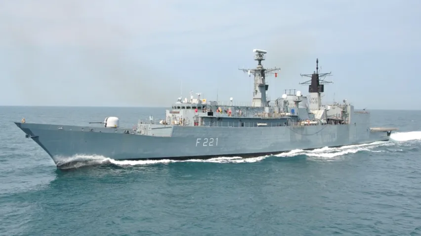 Fregatele „Regele Ferdinand” și „Regina Maria”: securitatea la Marea Neagră, „scufundată” de birocrație și amânări
