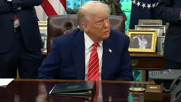 Trump își face legea: adio vot prin corespondență, adio mașini de vot. Bun venit în „democrația” după chipul și asemănarea lui.