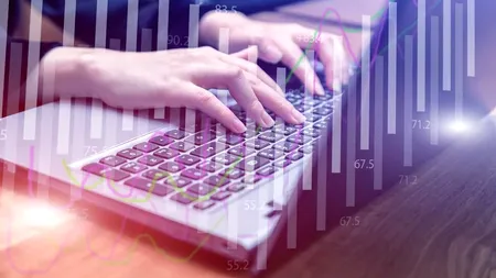 Transformarea digitală: Majoritatea companiilor depășesc bugetele și termenele planificate