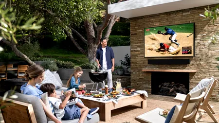 Samsung a lansat pe piața locală televizoarele The Terrace și The Sero