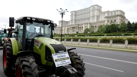 Fermierii și transportatorii au ieșit în stradă: Mii de utilaje se îndreaptă spre București
