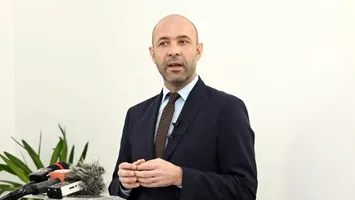 Zeci de milioane pe sisteme care nu merg, apoi angajări noi. Sabin Sărmaș, despre digitalizarea făcută „la noi”