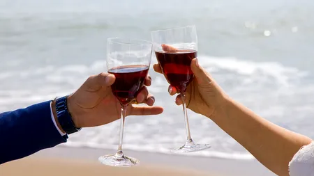Investitorii anticipează că românii vor sărbători o perioadă. Acţiunile unui mare producător de vin, evoluţie demidulce la Bursă