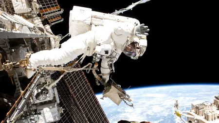 E real: Un astronaut american revine pe Pământ la bordul unei capsule spaţiale ruse