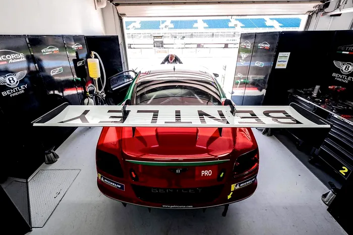 Umbrărescu junior își testează forțele cu granzii la „Le Mans 24h“