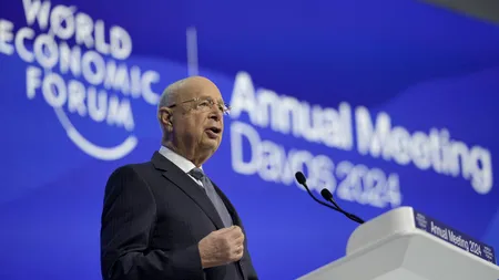 Klaus Schwab nu va mai conduce convențiile ,,elitei economice” mondiale