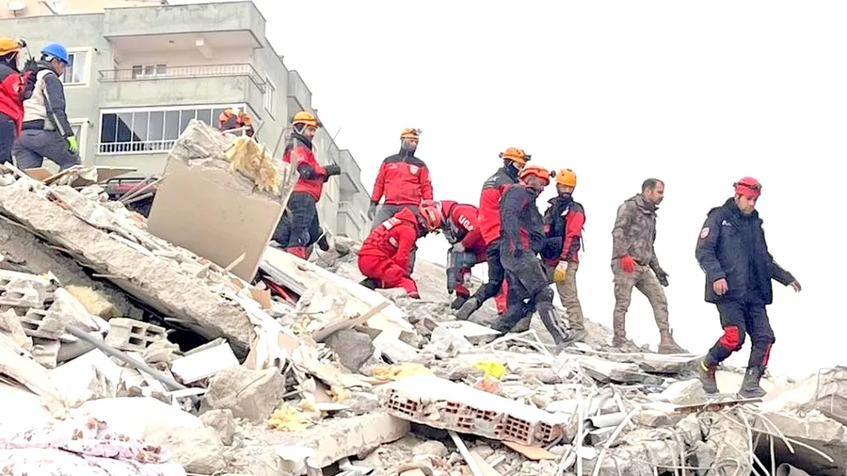Cutremur Turcia. Alte 3 persoane, salvate de sub dărâmături, după 260 de ore de la seism