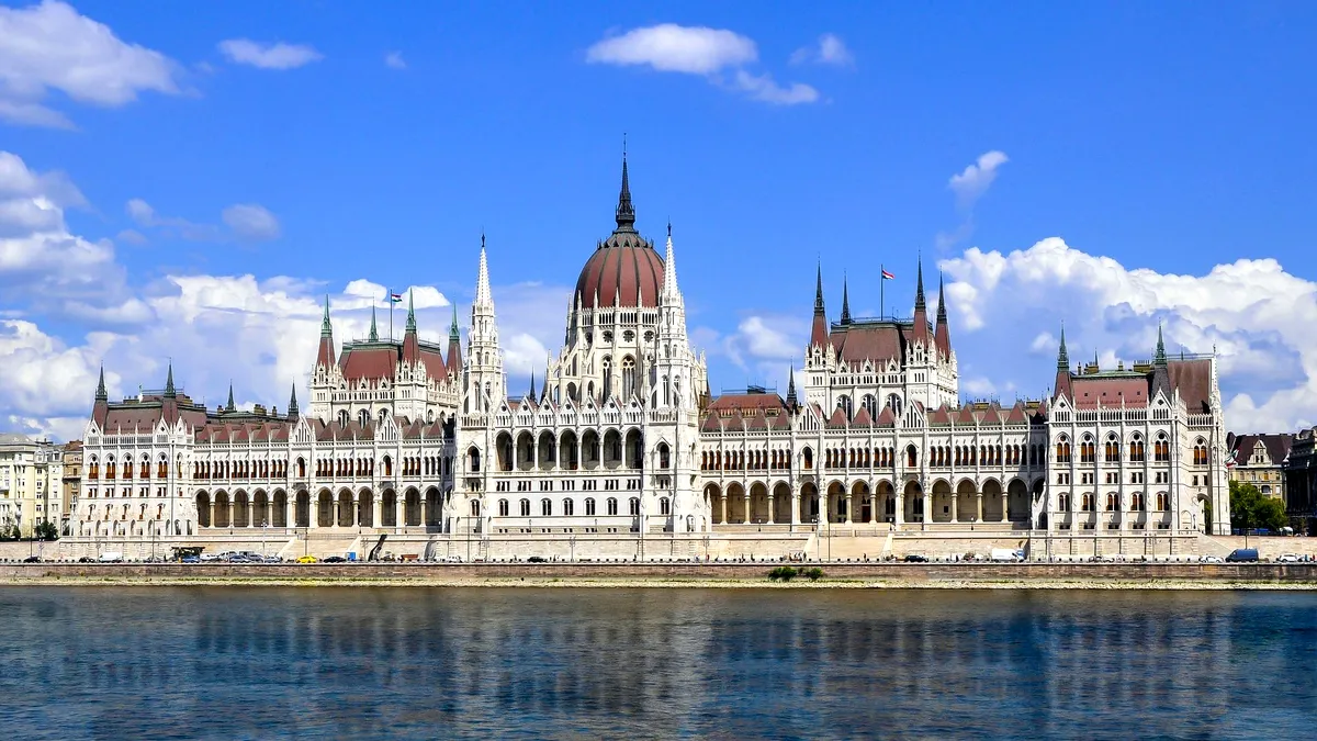 Topul greșelilor pe care le fac turiștii români în Budapesta