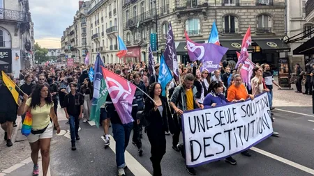 Franța, zguduită de proteste împotriva  numirii noului premier (Video)