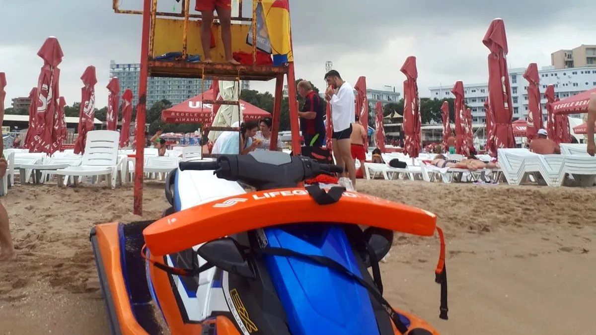 Patru persoane au ajuns la spital după un scandal izbucnit pe plaja din Eforie Nord între turiști și salvamari