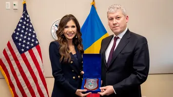 Predoiu, misiune imposibilă la Washington: negocieri cu dura ”Barbie pentru Visa Waiver