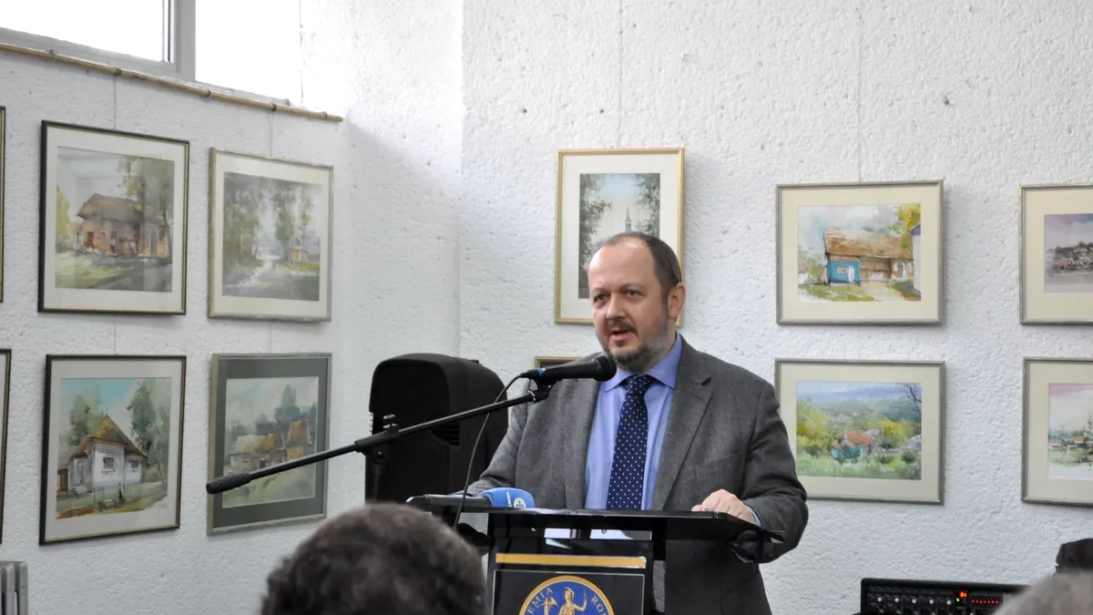 Guvernul Tomac deja se destramă. Adrian Papahagi anunță că se retrage și nu vrea să mai fie ministrul Culturii