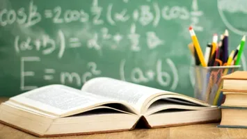 Unul din trei adolescenți români nu merge la școală. Suntem codaşi la finanţarea sistemului de educaţie