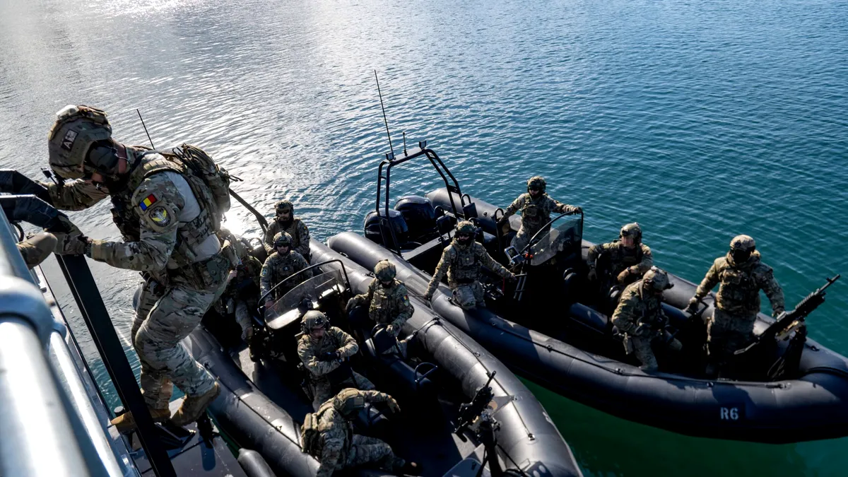 Forțele Speciale Navale ale SUA și ale României consolidază apărarea în Marea Neagră