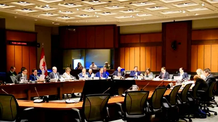 Trădarea zguduie și Parlamentul canadian