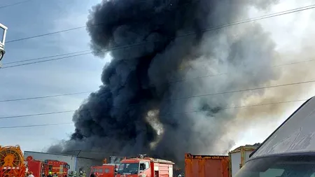 Incendiu la mai multe case din orașul Voluntari