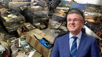 Darău urmează rețeta Miruță și Buzoianu. În ultima zi de mandat, ministrul USR a depus sesizare la DNA pentru albume turistice plătite și nelivrate