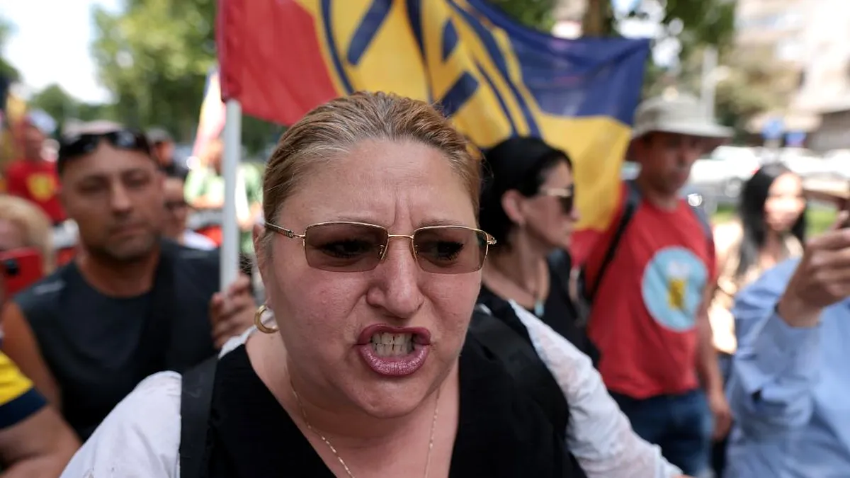 S.O.S. România: parlamentarii fugiți dezvăluie de ce au părăsit Bărcuța Fripturiștilor