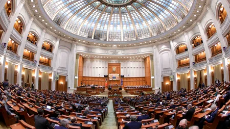 Legea pensiilor a fost adoptată în comisii la Camera Deputaților