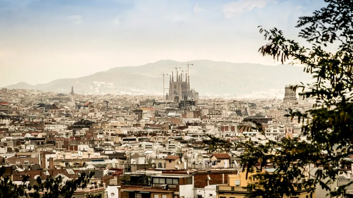 Sagrada Familia din Barcelona va inaugura al nouălea turn (FOTO)