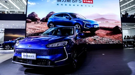 Huawei, primul pas în industria auto. Va vinde în China modelul Seres SF5