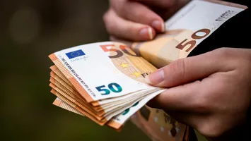 Țările Europene cu cele mai mari creșteri salariale. România, în top trei!