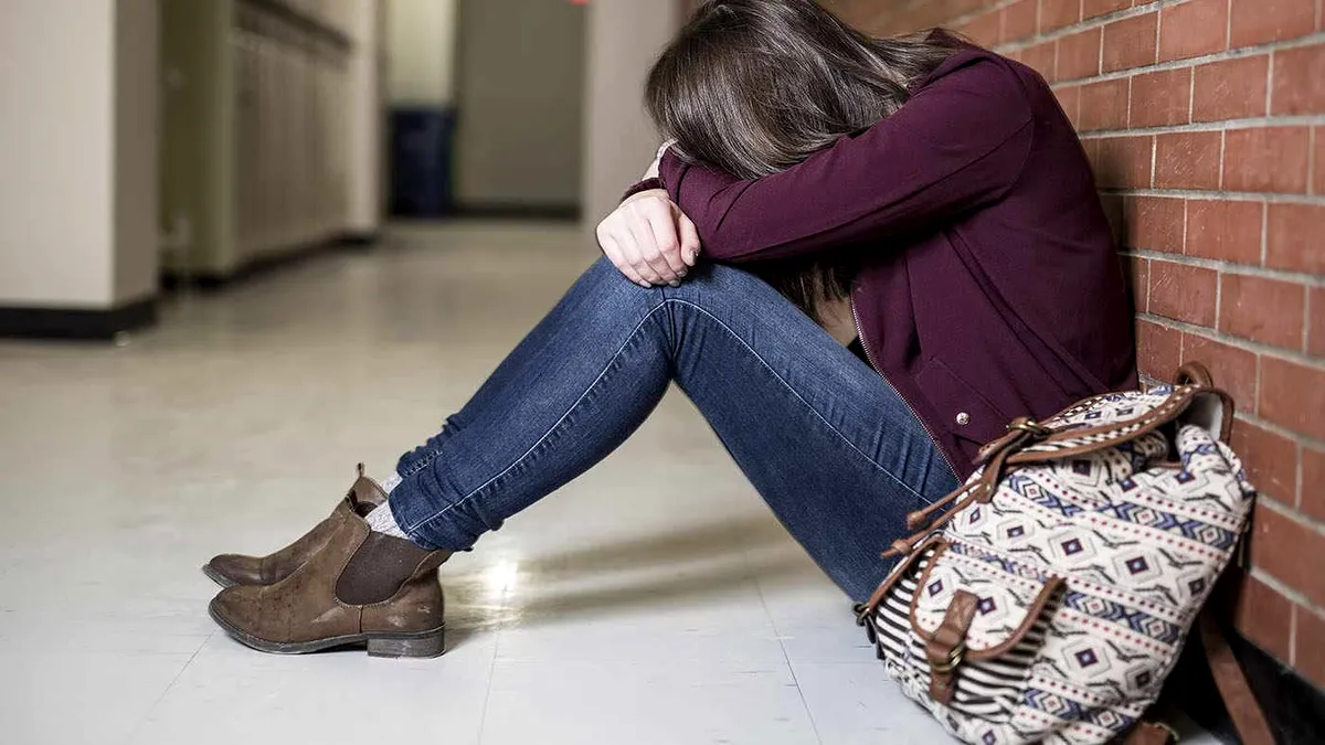 Depresia la adolescent, o boală care nu trece de la sine!
