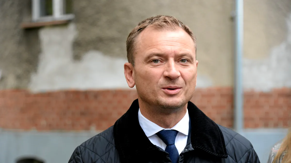 Un ministru din Polonia le-a cerut conaționalilor săi să nu mai cumpere mașini Tesla din cauza declarațiilor lui Musk