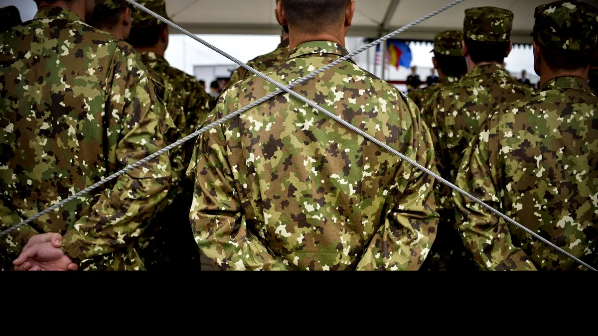 Legea pensiilor militare a fost adoptată în Camera Deputaților, susținută de parlamentarii PSD, care au blocat, însă, “Amendamentul Ciucă”