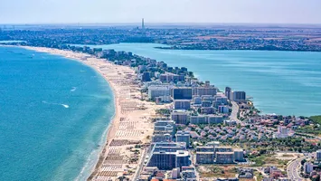 Șezlongul a ajuns să coste şi 300 lei pe zi, în stațiunea Mamaia