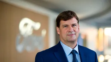 Fiul CEO-ului Ford, trimis la muncă pe șantier: „Dacă va deveni cel mai bun sudor, voi fi mândru”