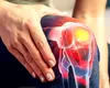 Ce mesaje transmit genunchii care trosnesc și pocnesc. Specialiștii vă învață cum să vă protejați articulațiile