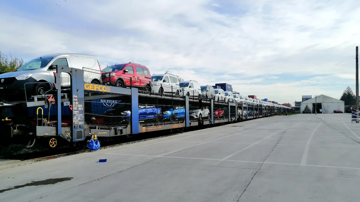 GEFCO, acord cu Renault și Dacia pentru transportul mașinilor produse de cele două companii auto