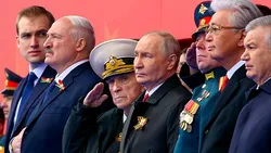 Discurs de război în Piața Roșie: Putin numește Ucraina „forță agresivă” și acuză NATO că o înarmează