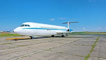 Cu ce preț s-ar putea vinde la licitație cele două avioane, utilizate de Ceaușescu și Iliescu