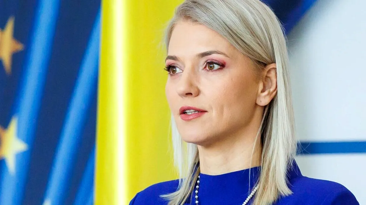 Se aplică în toată țara de la 1 octombrie. Alina Gorghiu: Brățara electronică ține agresorul la distanță de victimă