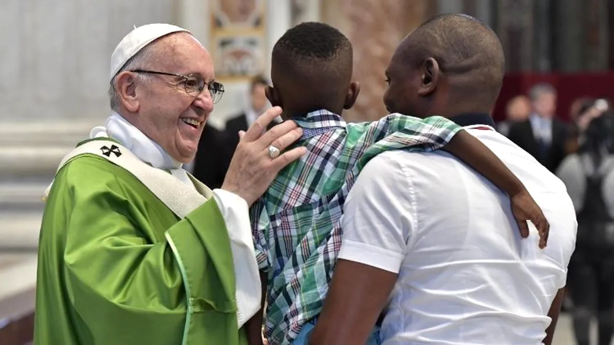 Papa Francisc: Mările și deșerturile să nu devină cimitire ale migranților!