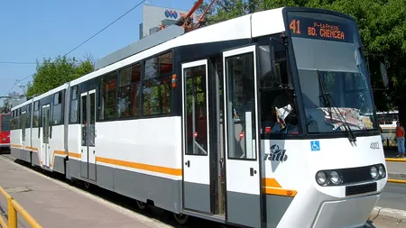 STB: Linia 41, blocată din cauza deraierii unui tramvai